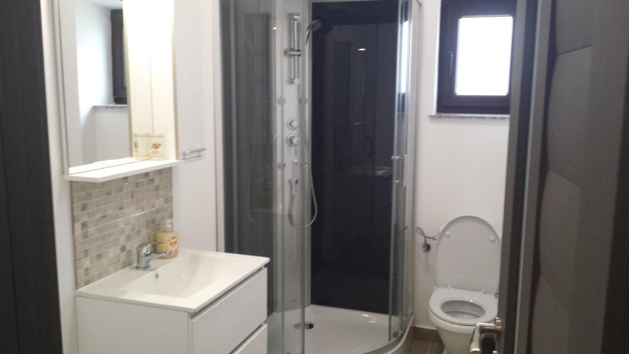 Apartament Mario Rădăuţi Екстериор снимка