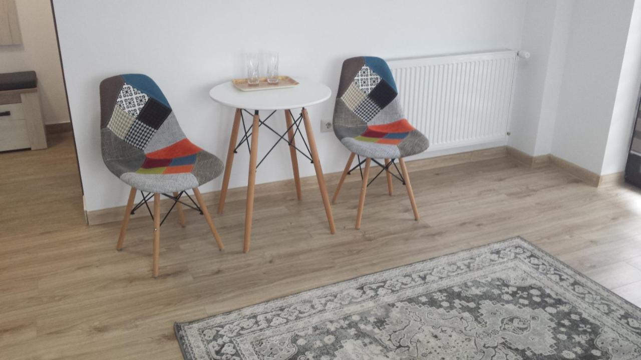 Apartament Mario Rădăuţi Екстериор снимка